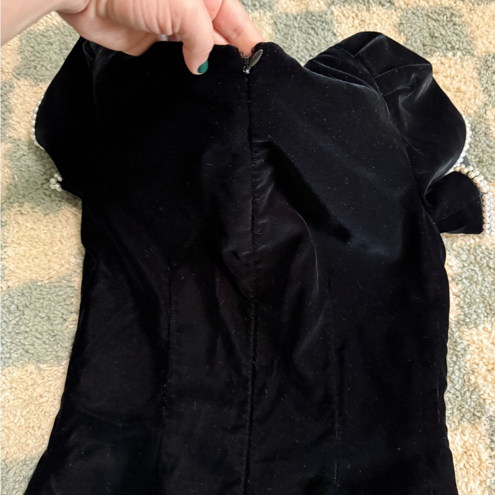 Vintage Classic Black Velvet Dress with Pearl Trim and Puff Sleeves Feminine 4 - Picture 11 of 11
